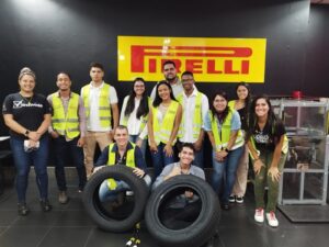 Alunos do curso de administração participam da Quality Week da Pirelli