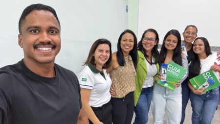 Alunos de Odontologia recebem visita da Biodinâmica